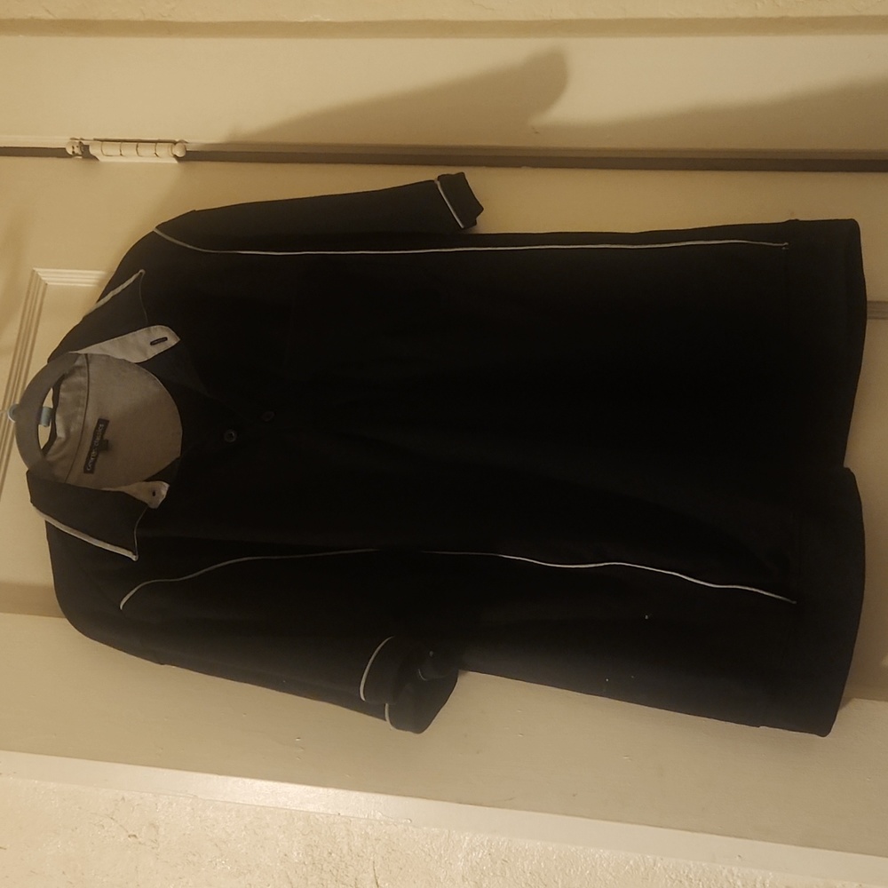 * Large George Classics Black Shirt with Collar